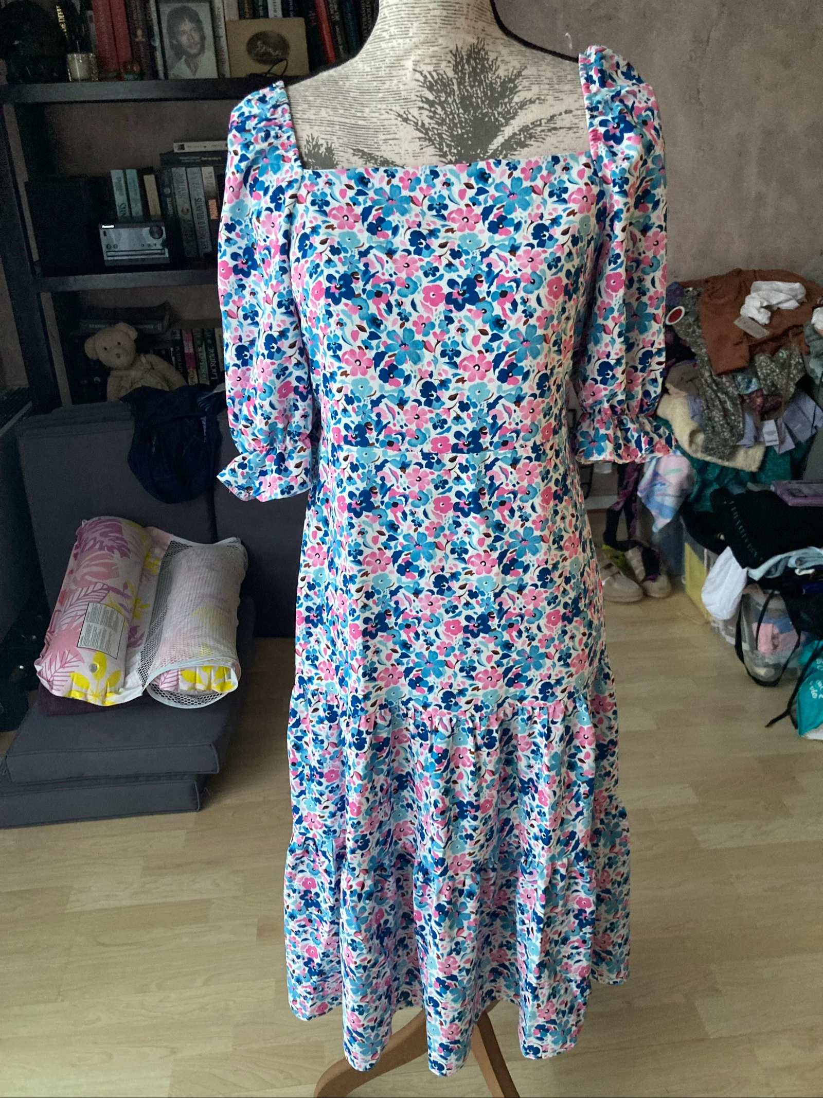 Très jolie robe d été taille 40